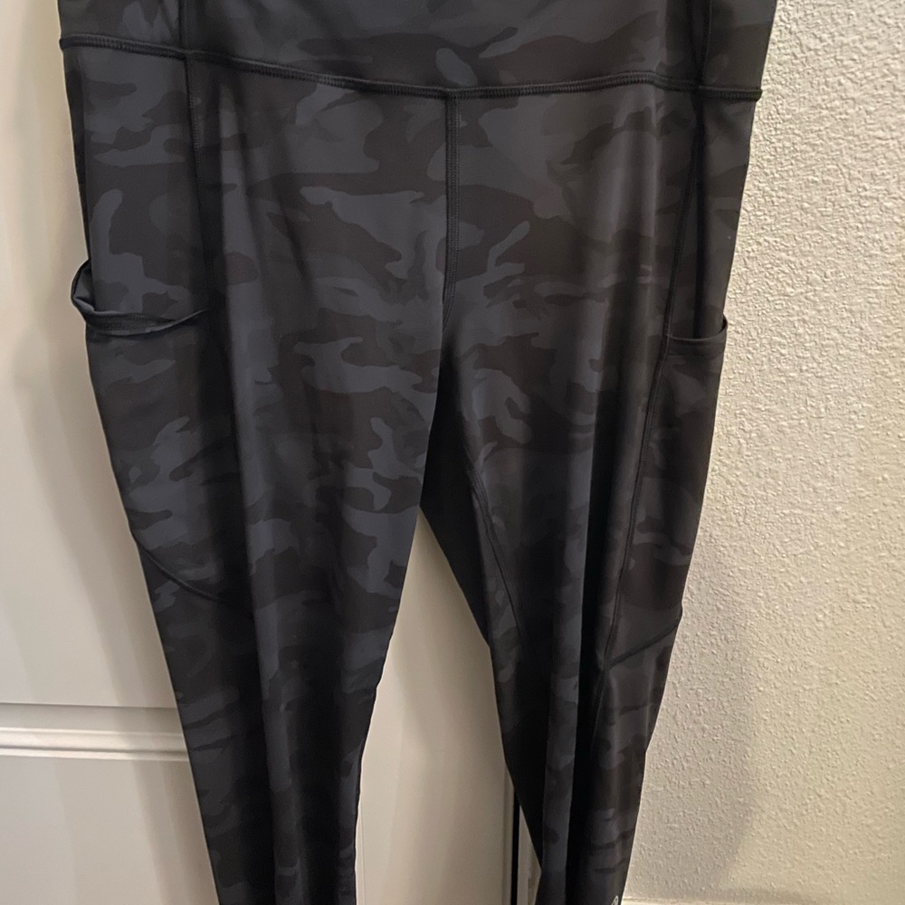Lululemon Fast and Free High-Rise Crop 23"